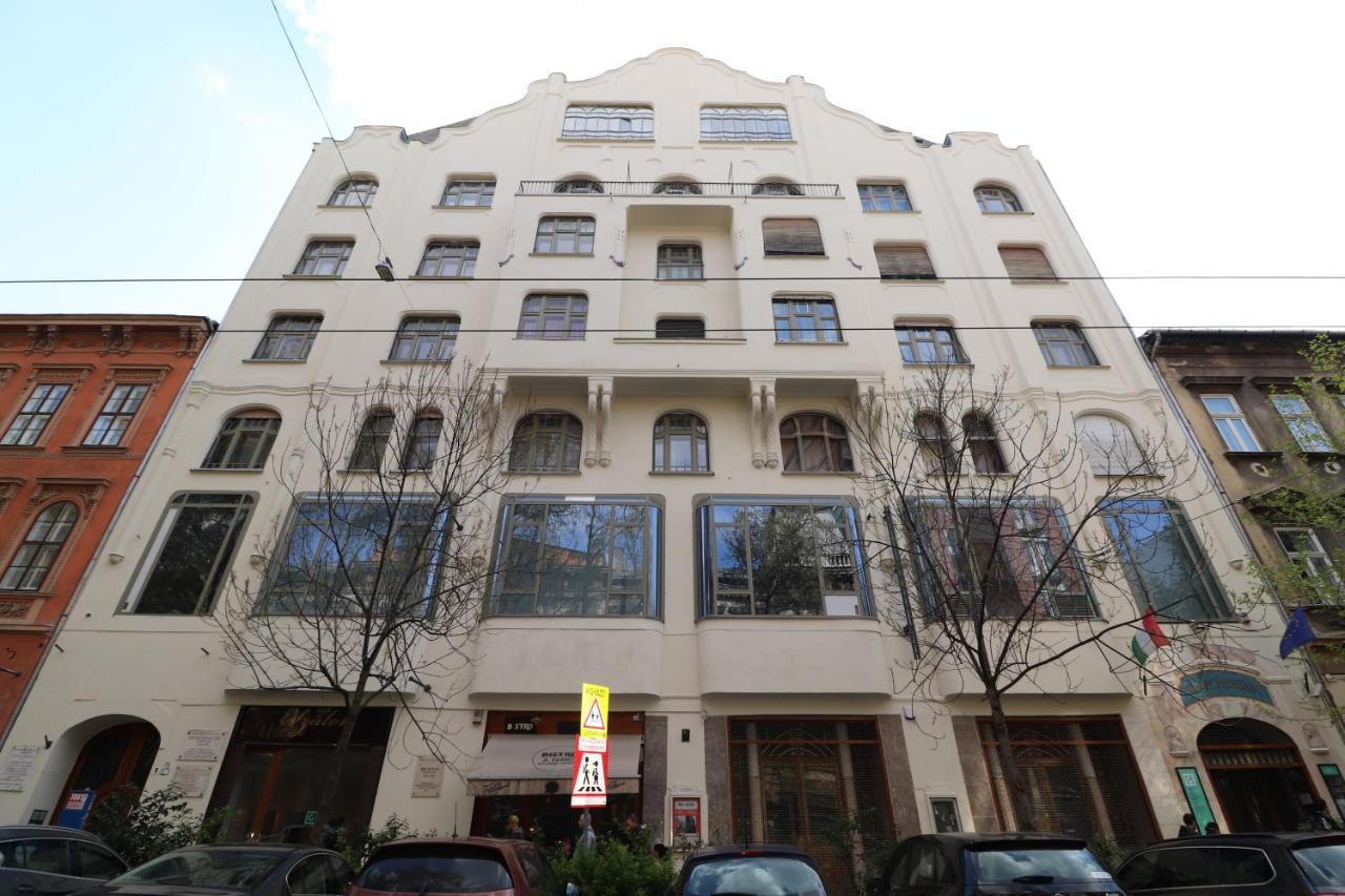 Broadway Downtown Deluxe Budapest Exterior foto
