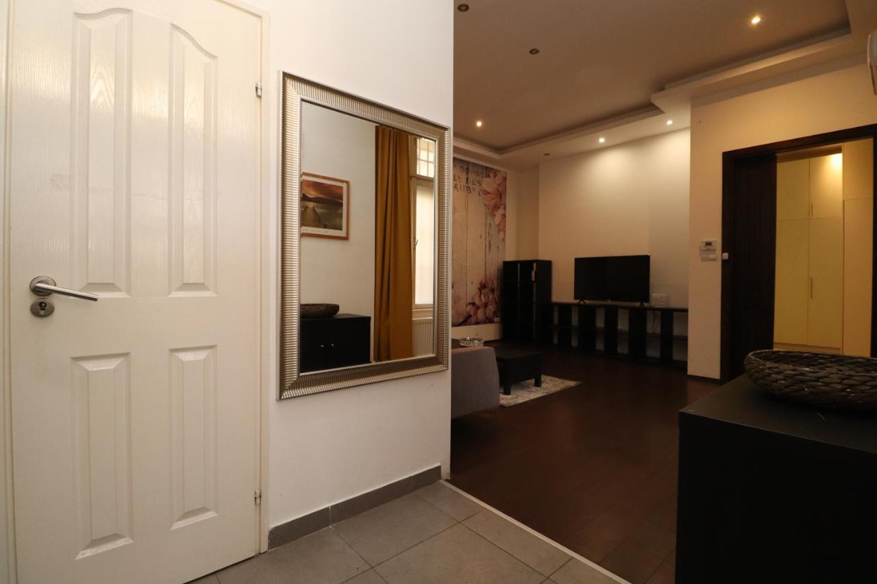 Broadway Downtown Deluxe Budapest Exterior foto